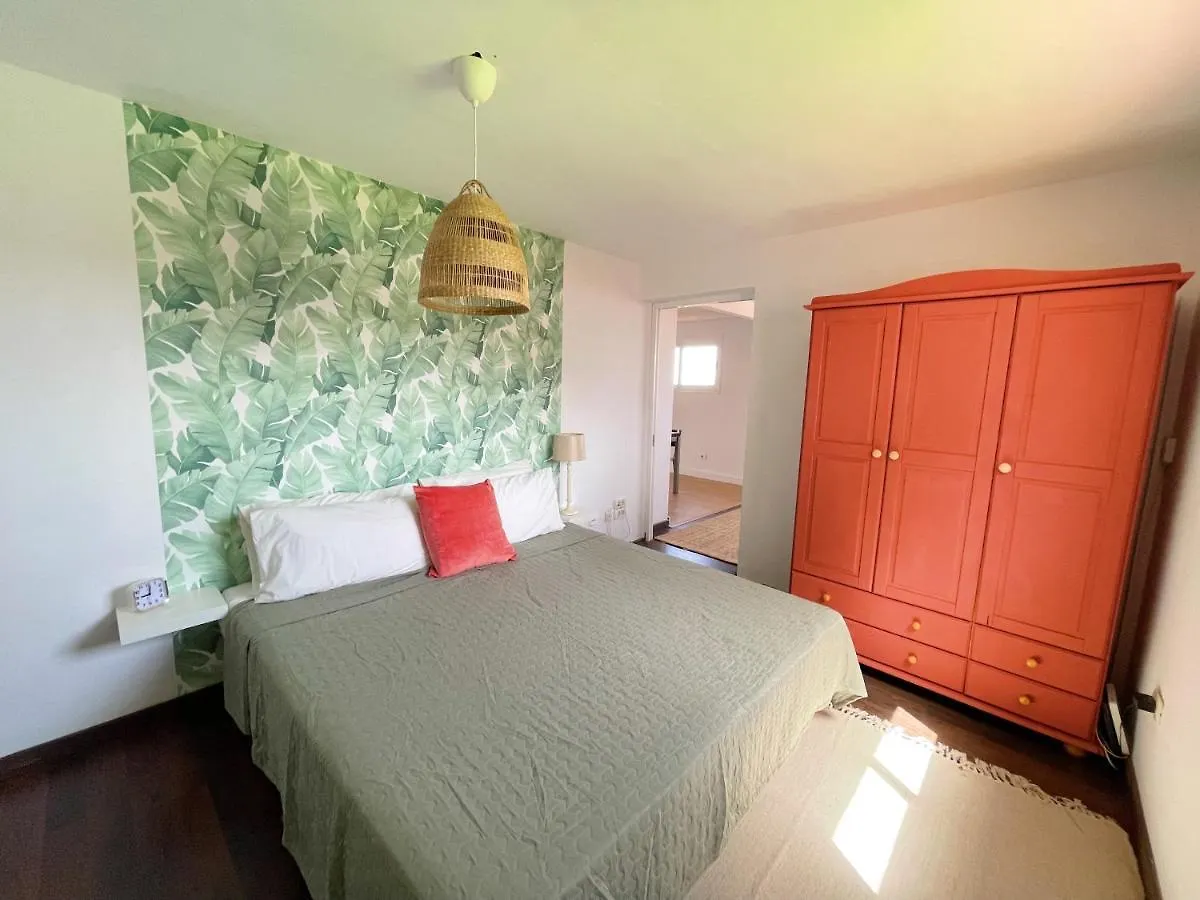 Villa Casa Con Piscina Y Jardin Con Vistas Al Mar à Puerto de la Madera Hébergement de vacances